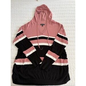 Sienna and Sage comfy hooded sweater. Plus size 2XL